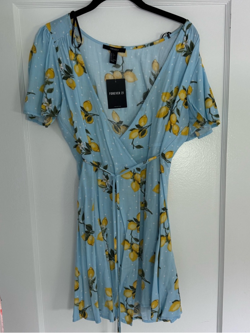 Forever 21 🍋 Blue and Yellow Lemon Print Wrap Dress